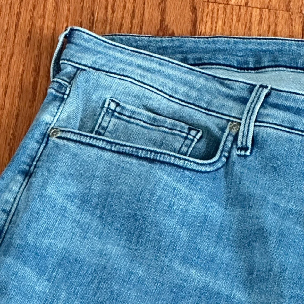 NYDJ Curve 360 Straight Ankle Slit Cropped Jeans Women's Size 24 - Picture 2 of 11